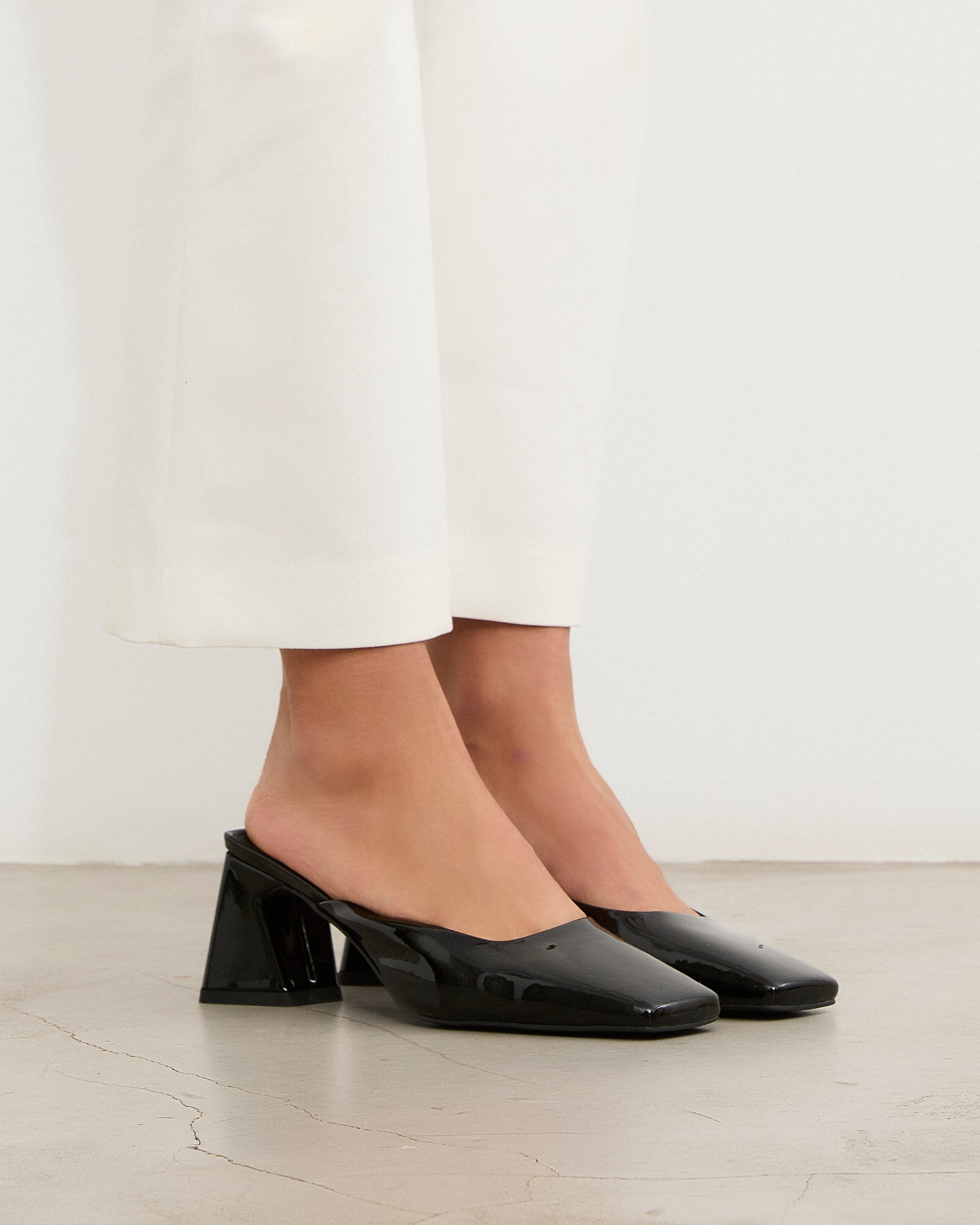 Mim shoes Sandalia de tacón CLAUDE NEGRO