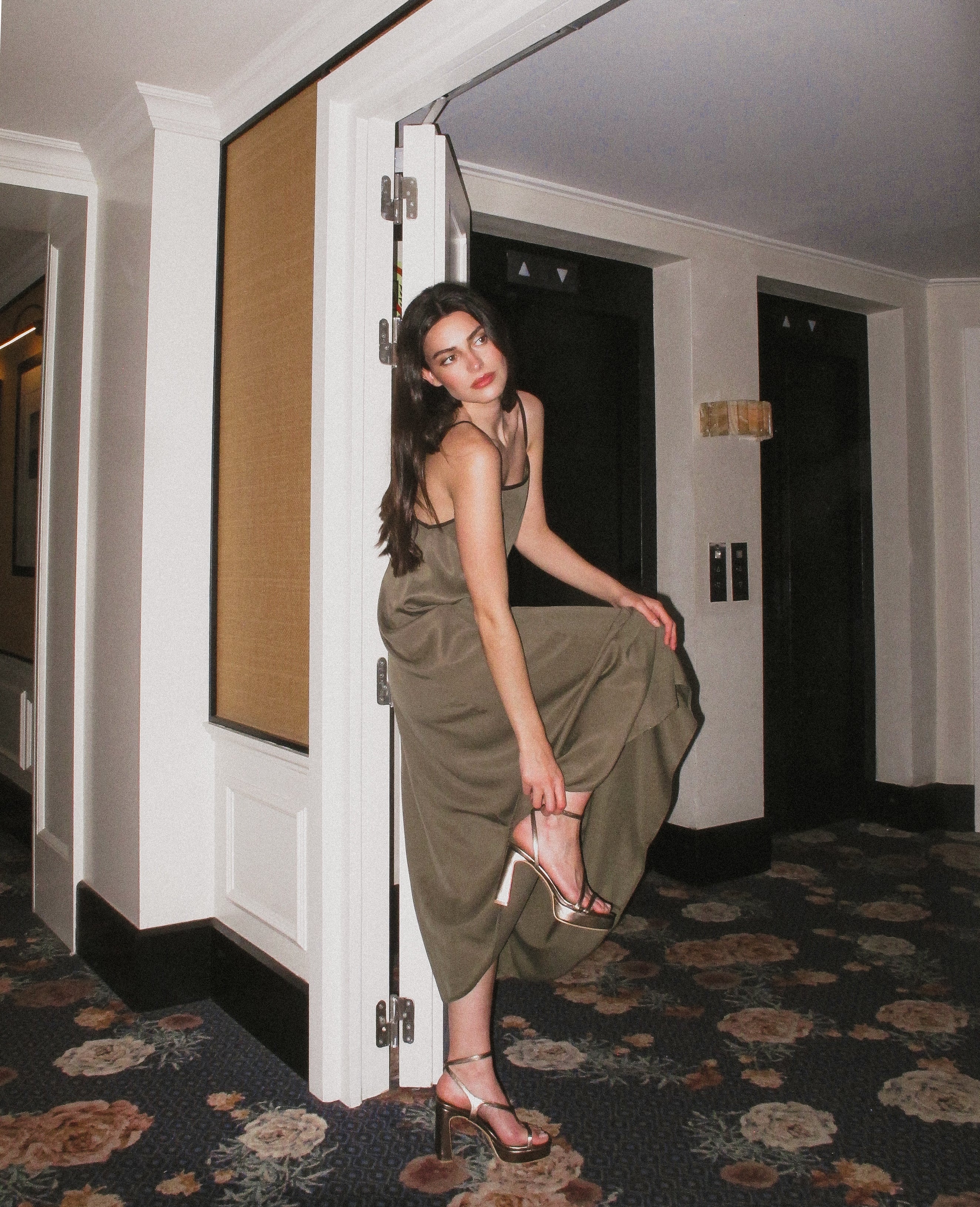 MIM Vestido VESTIDO LYNN KAKI