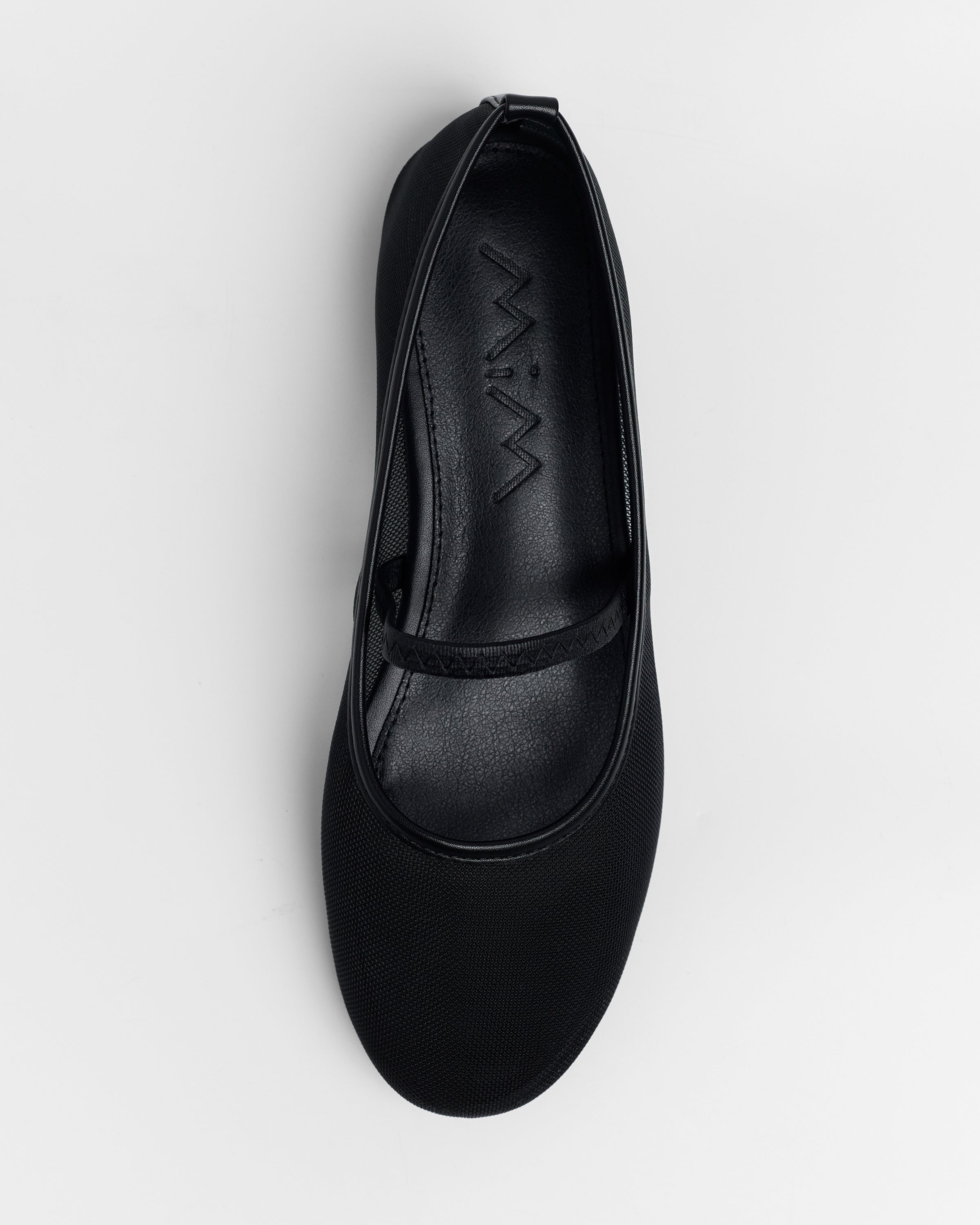 MIM Zapato cerrado Fler Negro