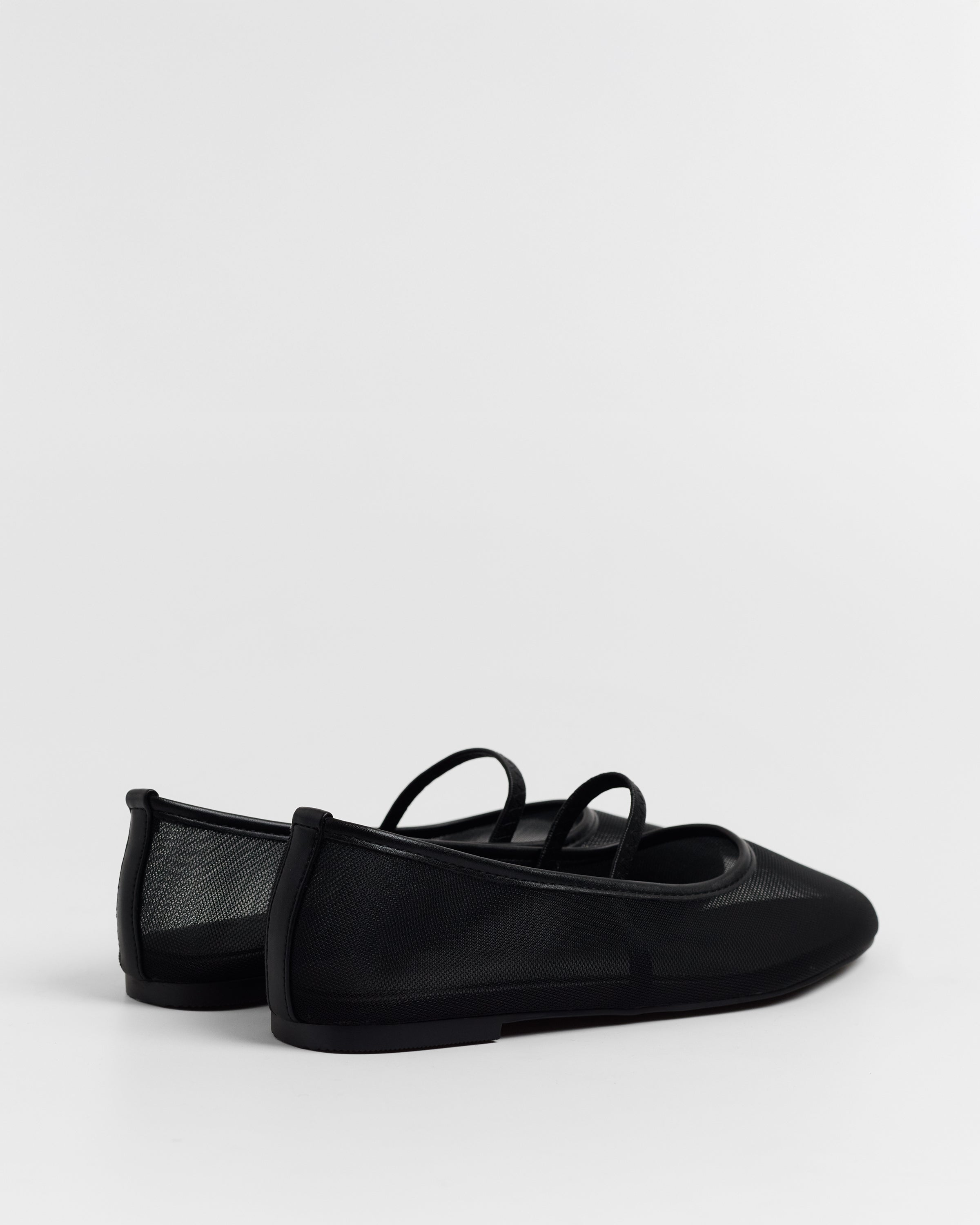 MIM Zapato cerrado Fler Negro
